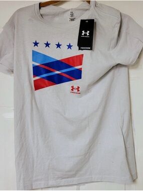 Under Armour Womens Small Freedom LOOSE USA Light Grey Red Blue T Shirt